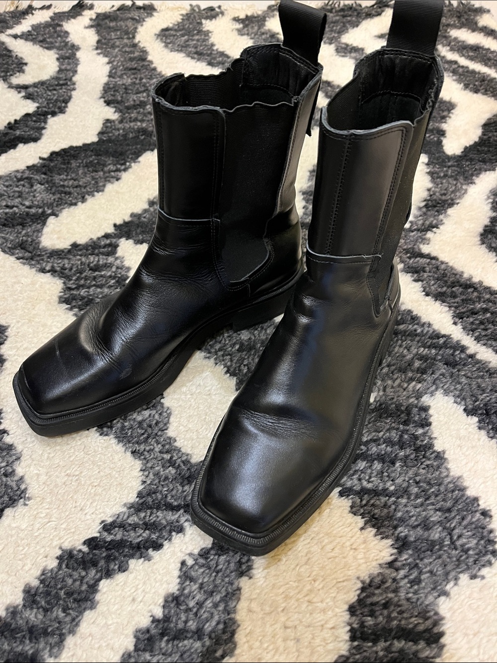 Steve Madden Black Square-Toe Leather Ankle Boots